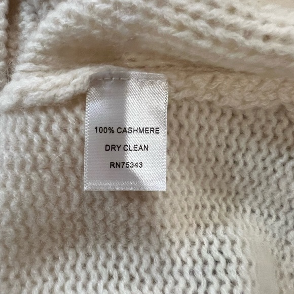 Laundry by Shelli Segal 100% Cashmere Cable Knit Sweater – Size L (NWOT) - Picture 7 of 8